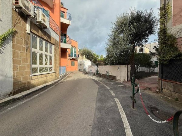 negozio in vendita ad Ischia