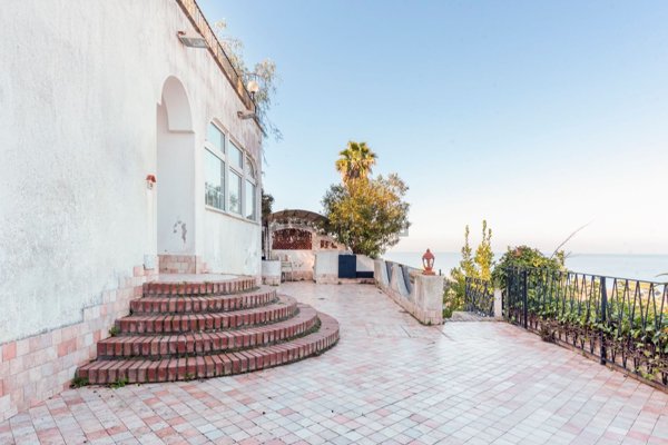 casa indipendente in vendita ad Ischia