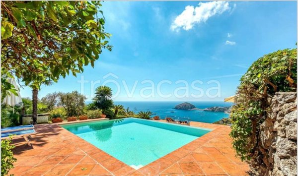 casa indipendente in vendita ad Ischia