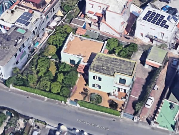 casa indipendente in vendita ad Ischia
