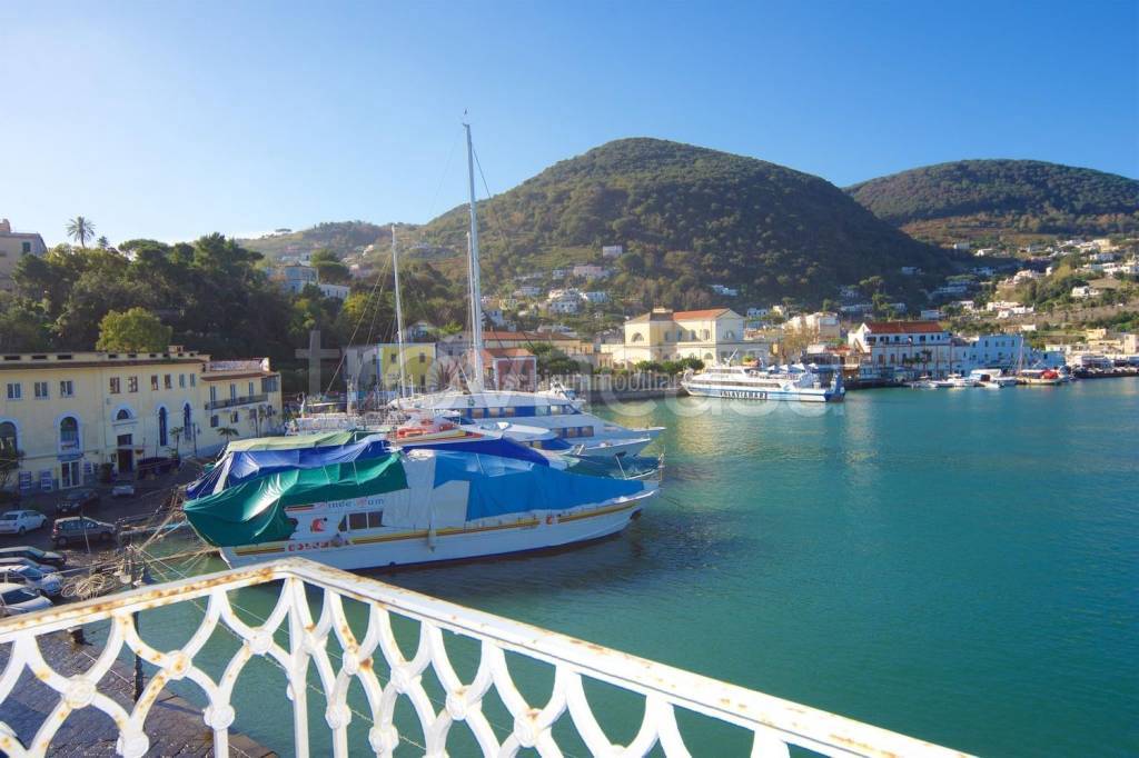appartamento in vendita ad Ischia