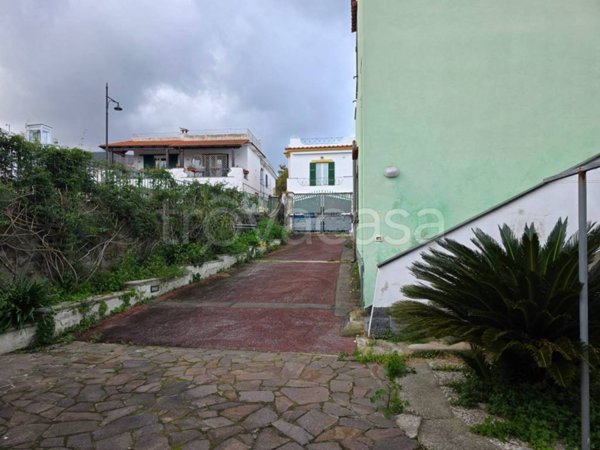casa indipendente in vendita ad Ischia