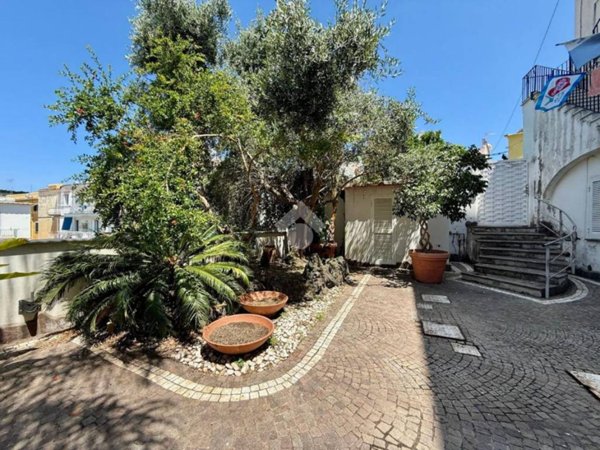 appartamento in vendita ad Ischia