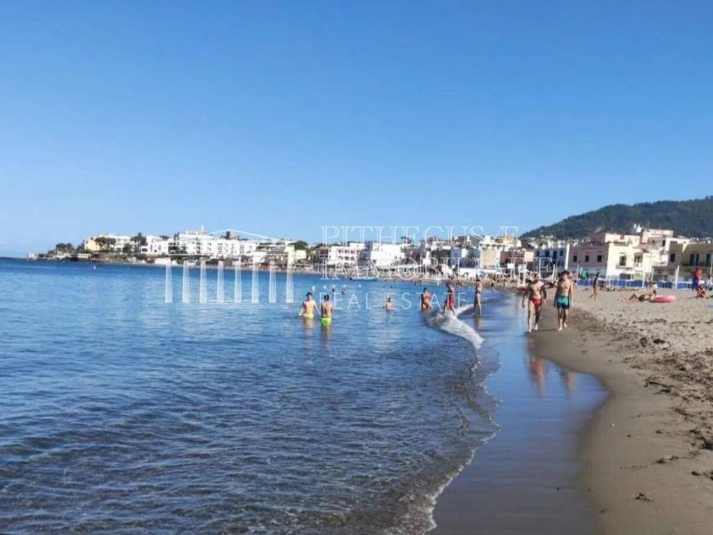 casa indipendente in vendita ad Ischia