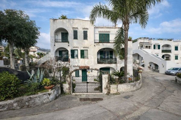 appartamento in vendita ad Ischia