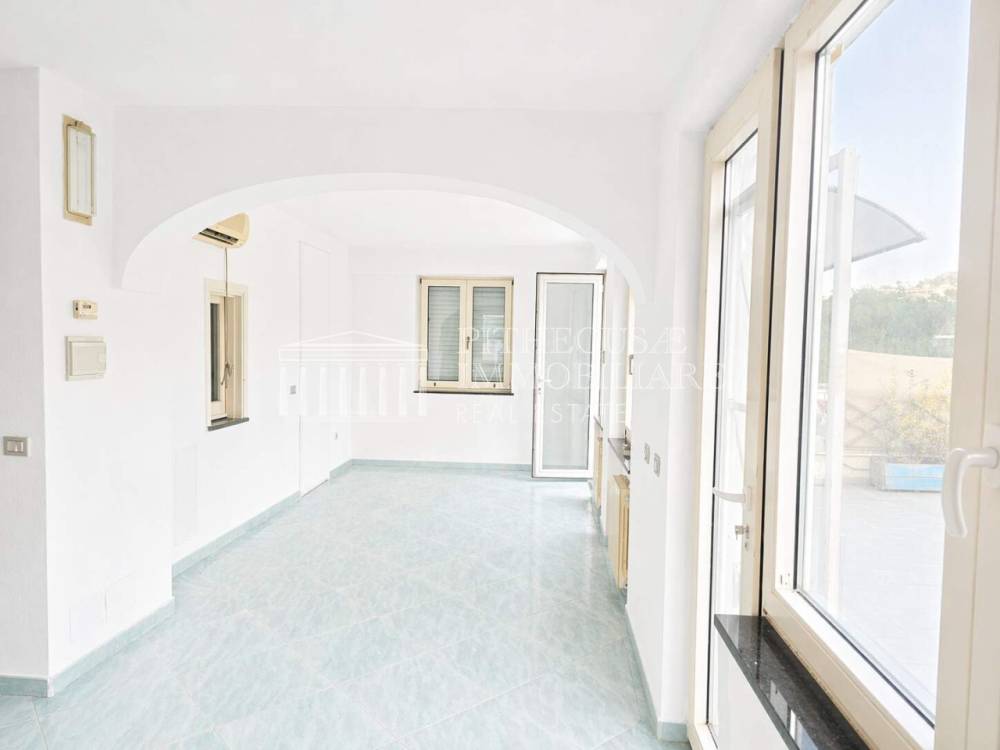 casa indipendente in vendita ad Ischia