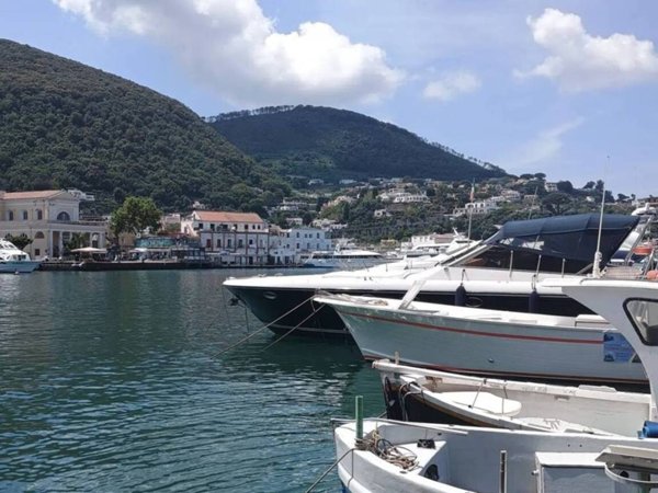 appartamento in vendita ad Ischia