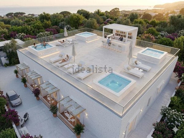 negozio in vendita ad Ischia