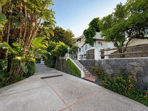 casa indipendente in vendita ad Ischia