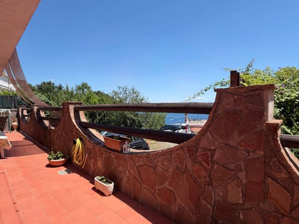 appartamento in vendita ad Ischia