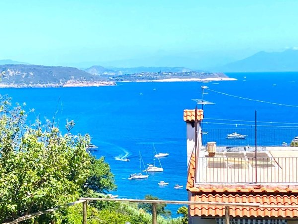 appartamento in vendita ad Ischia