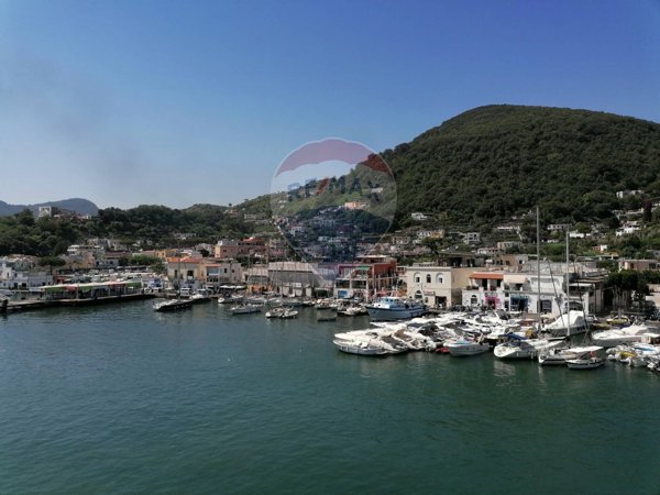 appartamento in vendita ad Ischia