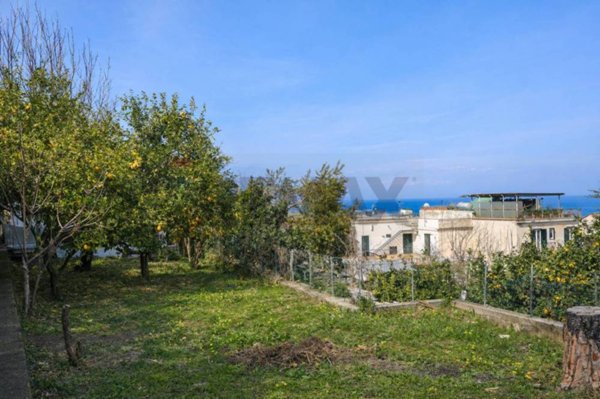 casa indipendente in vendita ad Ischia