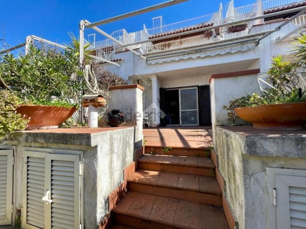 casa indipendente in vendita a Lacco Ameno