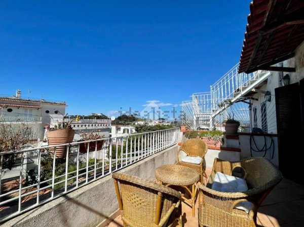 casa indipendente in vendita a Lacco Ameno