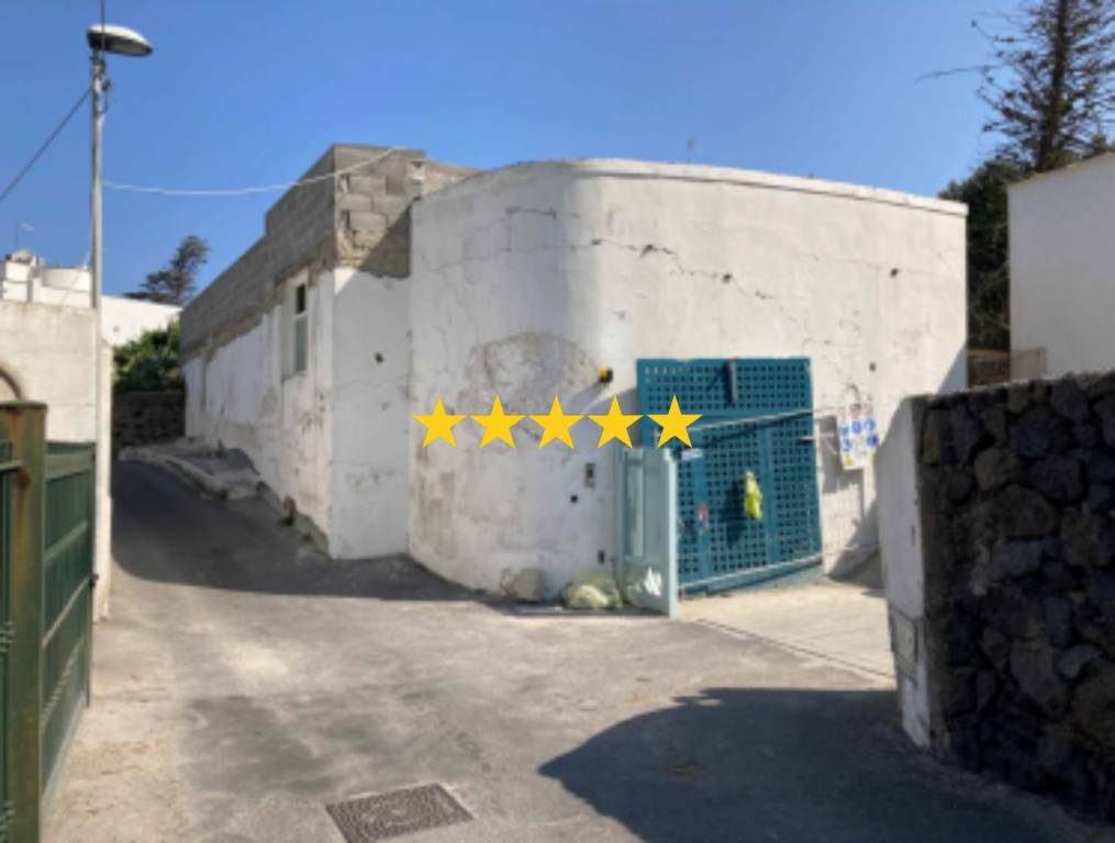 casa indipendente in vendita a Lacco Ameno