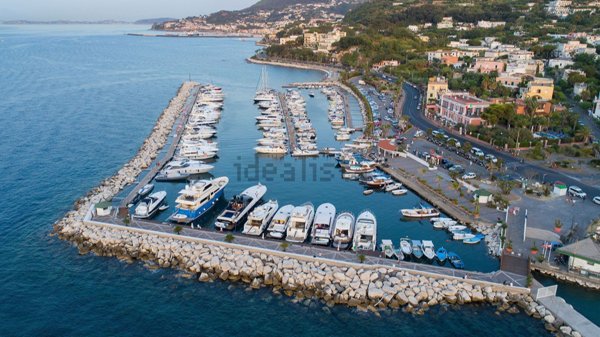 appartamento in vendita a Lacco Ameno