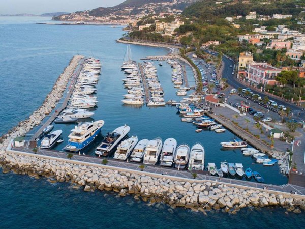 appartamento in vendita a Lacco Ameno