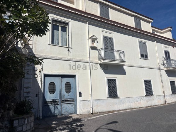 appartamento in vendita a Lettere