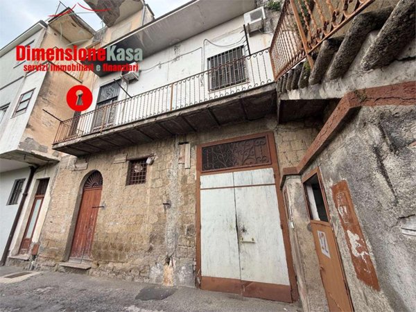 esavano in vendita a Liveri