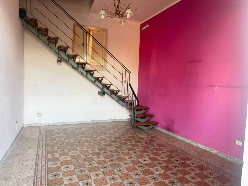 casa indipendente in vendita a Liveri