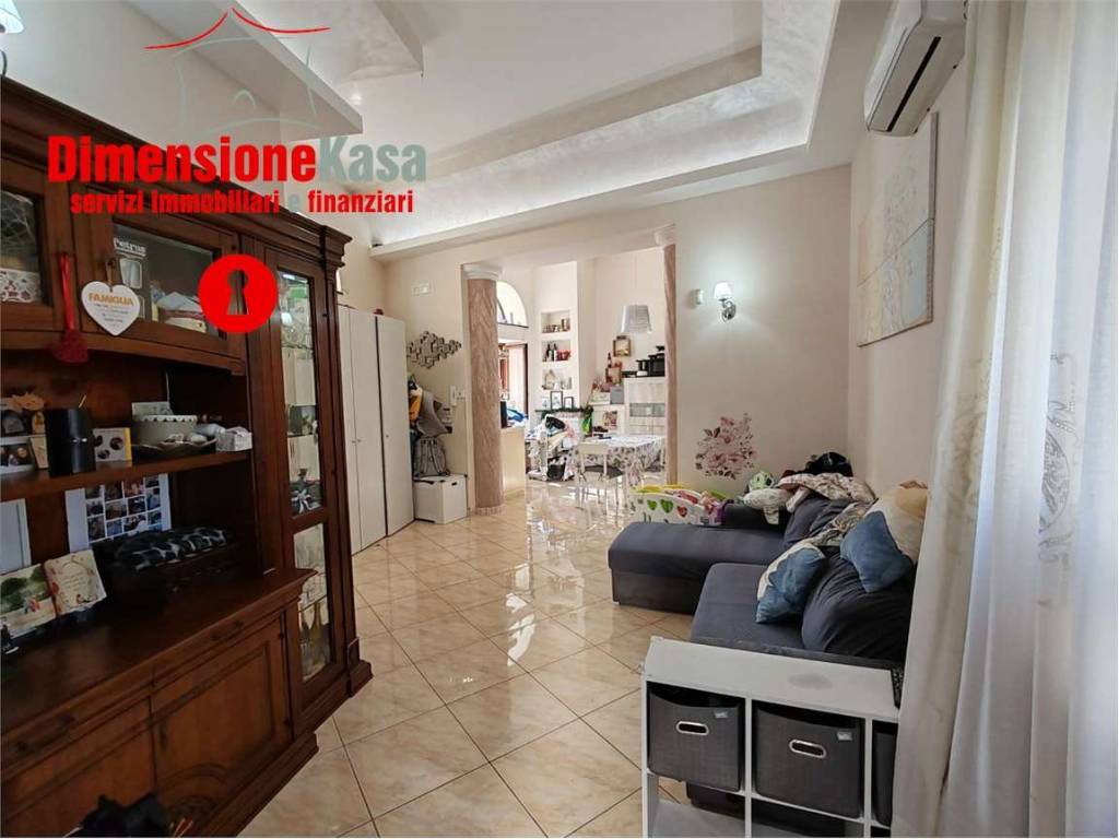 casa indipendente in vendita a Liveri