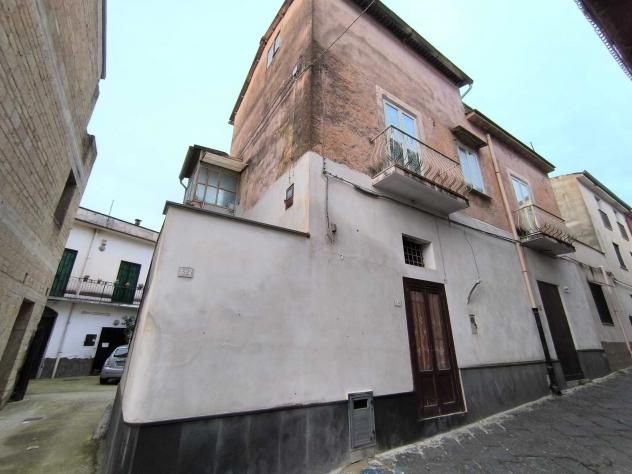 casa indipendente in vendita a Liveri