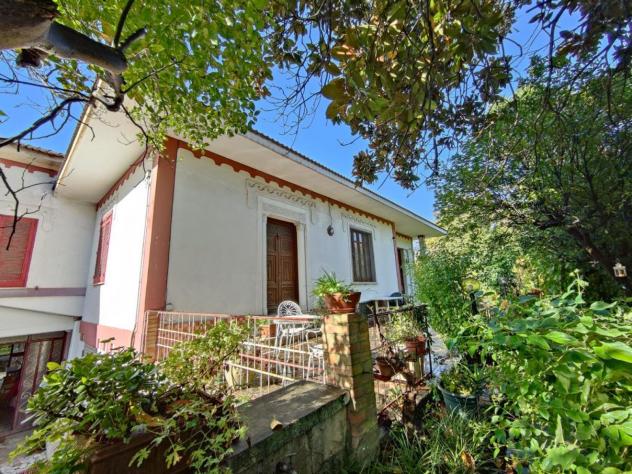 casa indipendente in vendita a Liveri