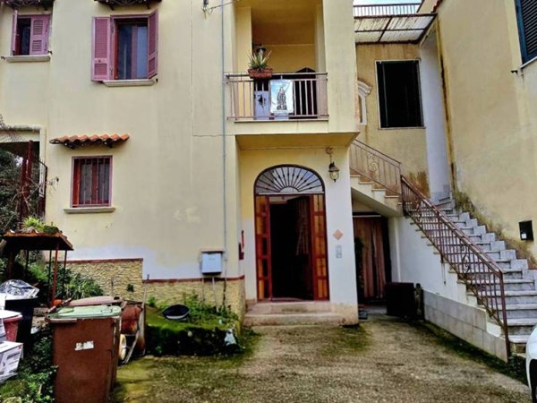 appartamento in vendita a Liveri