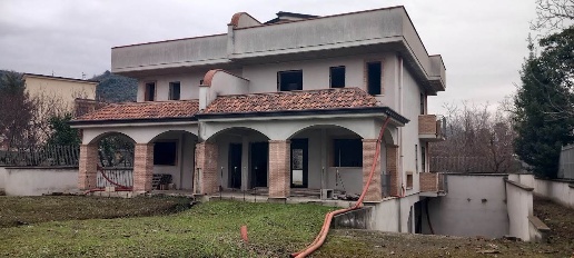 casa indipendente in vendita a Liveri