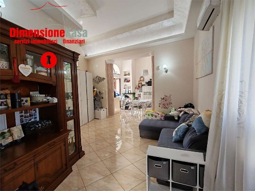 casa indipendente in vendita a Liveri