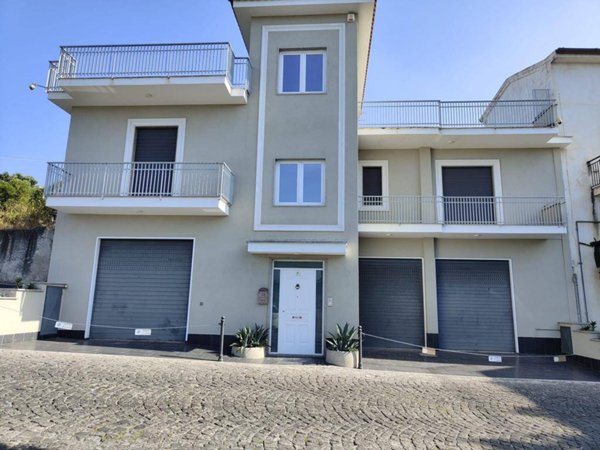 casa indipendente in vendita a Liveri