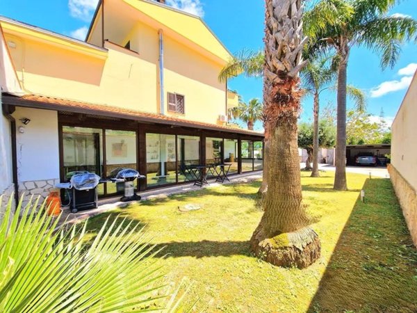 casa indipendente in vendita a Marano di Napoli in zona Centro Città