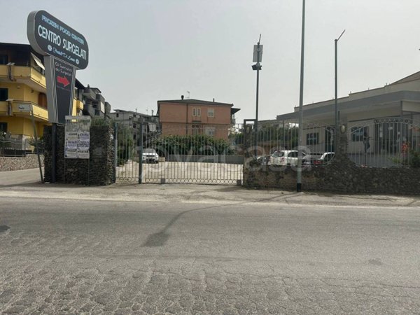 negozio in vendita a Marano di Napoli in zona San Rocco