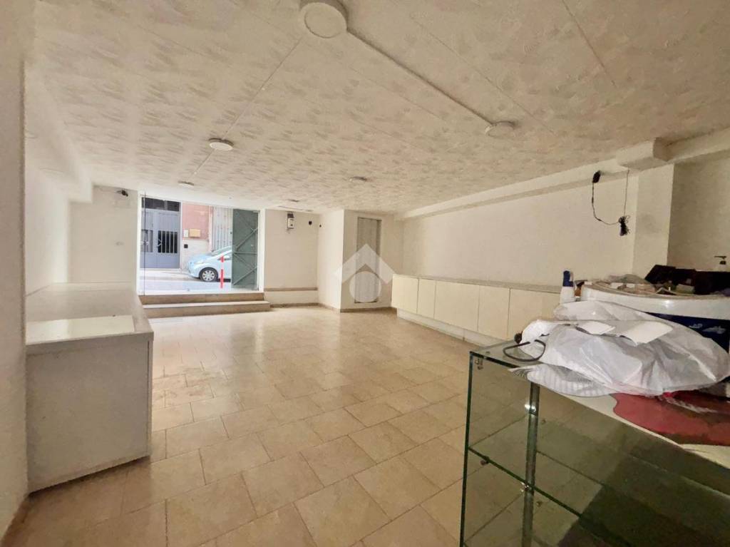 negozio in vendita a Marano di Napoli