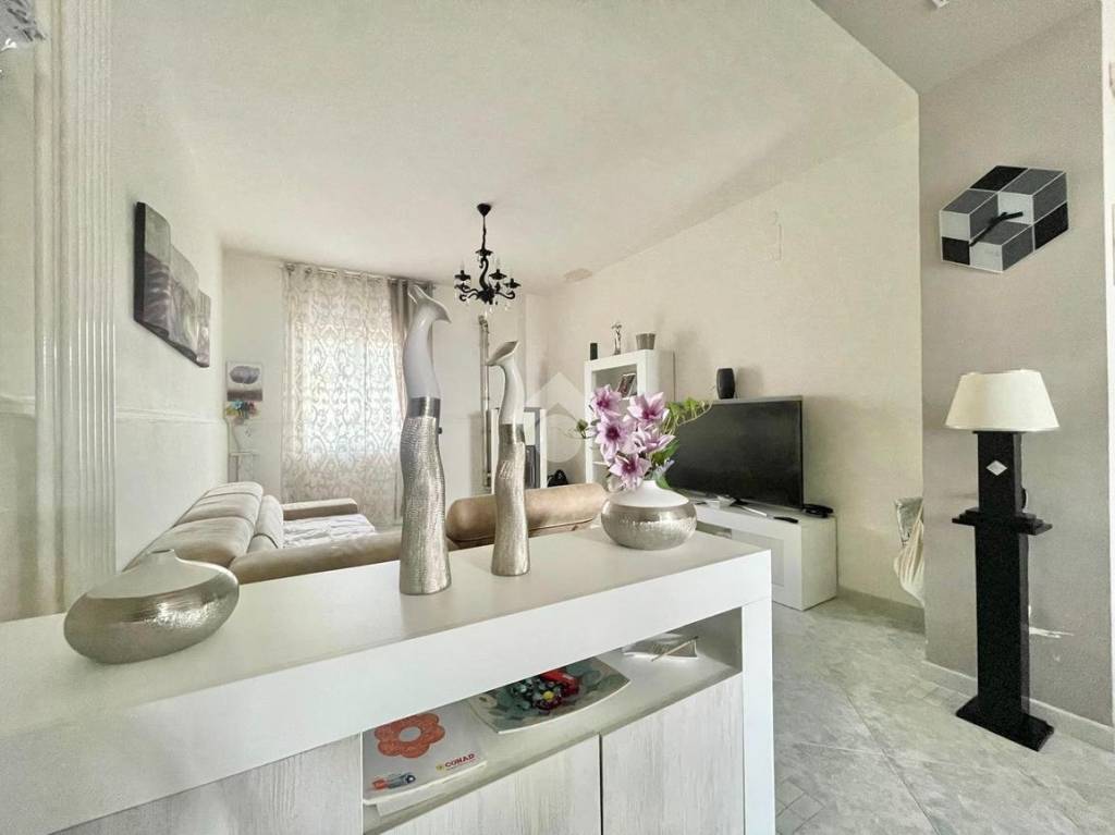 esavano in vendita a Marano di Napoli