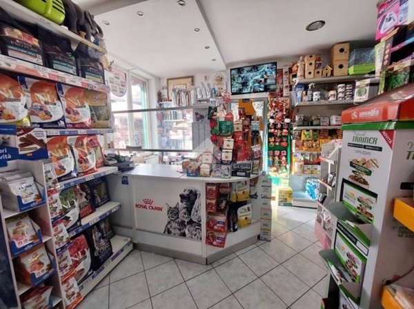 negozio in vendita a Marano di Napoli in zona Centro Città