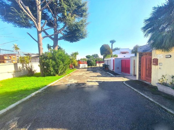 casa indipendente in vendita a Marano di Napoli