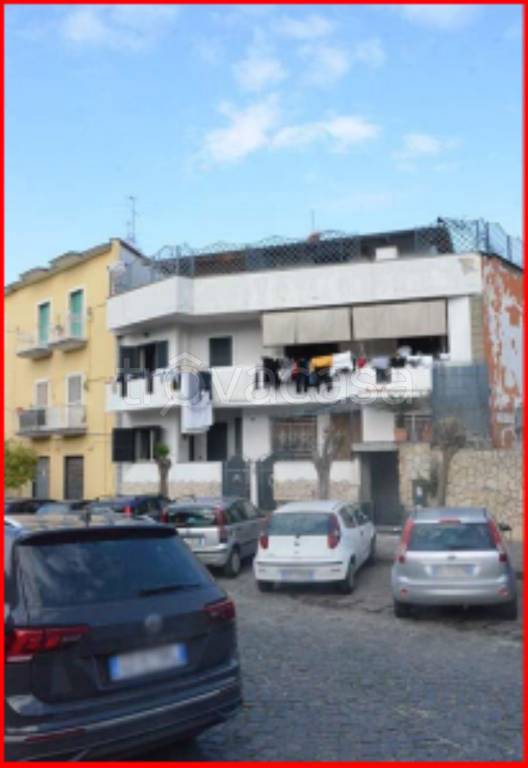 negozio in vendita a Marano di Napoli in zona Centro Città