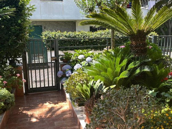 casa indipendente in vendita a Marano di Napoli in zona Centro Città