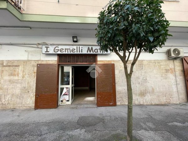 negozio in vendita a Marano di Napoli in zona Centro Città