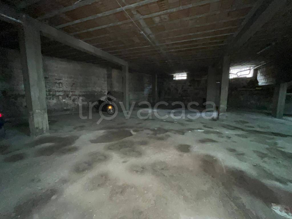 locale commerciale in vendita a Marano di Napoli