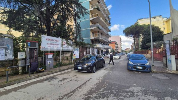 negozio in vendita a Marano di Napoli