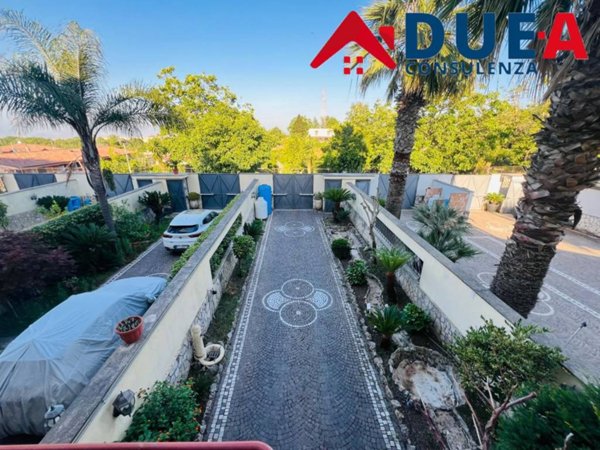 casa indipendente in vendita a Marano di Napoli in zona Centro Città