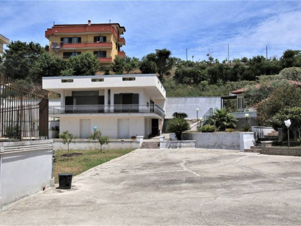 casa indipendente in vendita a Marano di Napoli