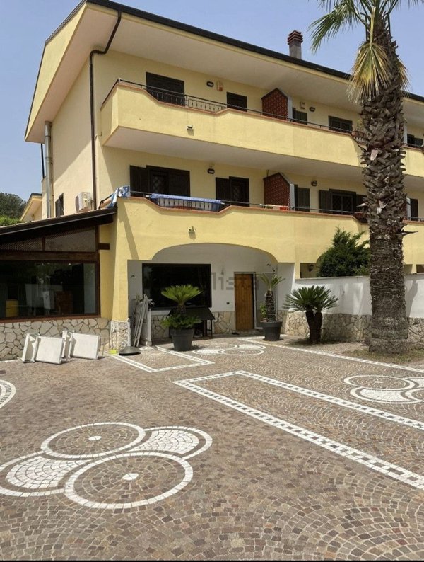 casa indipendente in vendita a Marano di Napoli in zona Centro Città