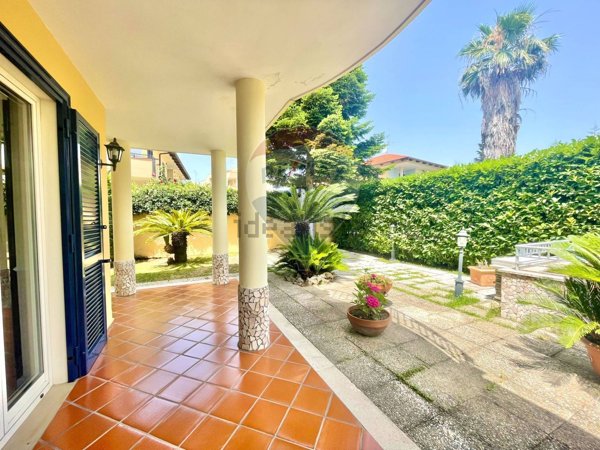 casa indipendente in vendita a Marano di Napoli