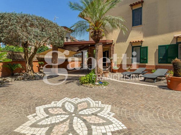 casa indipendente in vendita a Marano di Napoli
