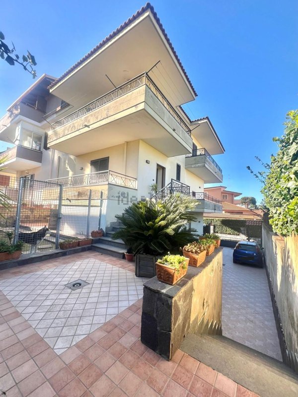 casa indipendente in vendita a Marano di Napoli in zona San Rocco