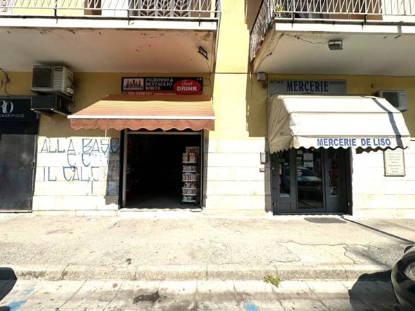 negozio in vendita a Marano di Napoli in zona Centro Città